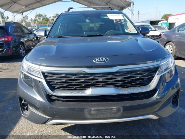 KNDEU2AA3M7114696 KIA SELTOS S