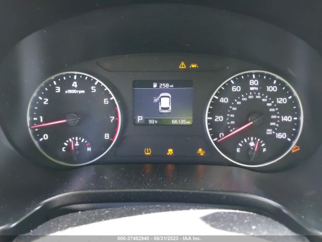 KNDEU2AA3M7114696 KIA SELTOS S