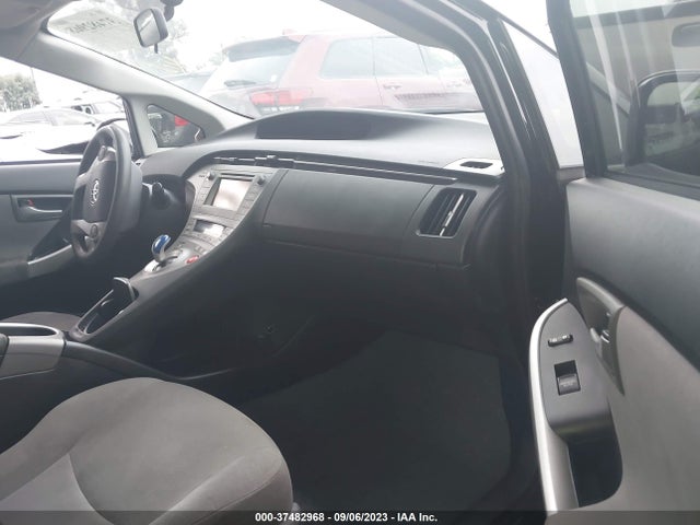 Toyota Prius Four 2015 JTDKN3DU0F1914616 Image 11