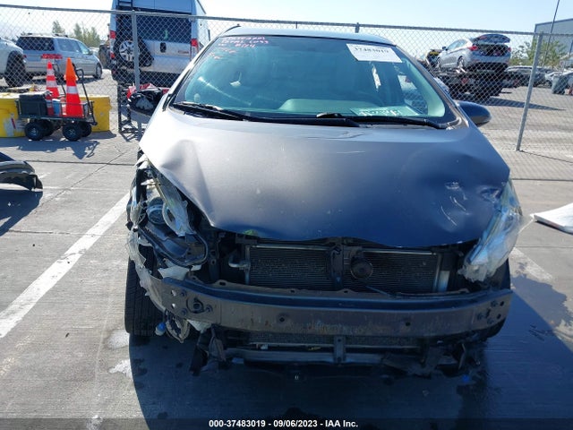 Toyota Prius C One/three/two/four 2014 JTDKDTB37E1070652 Image 13