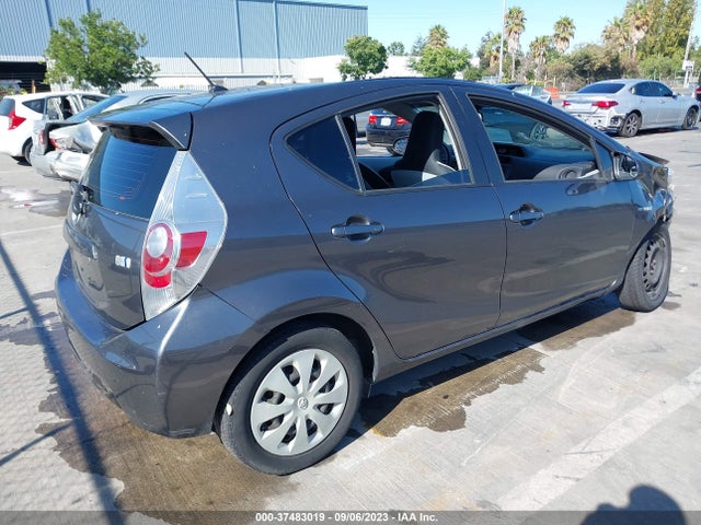 Toyota Prius C One/three/two/four 2014 JTDKDTB37E1070652 Image 4
