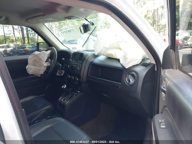 1C4NJPBA1HD118516 Jeep Patriot Sport Se