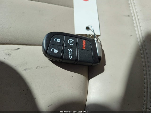 Chrysler 200 C 2015 1C3CCCCB1FN620570 Image 11