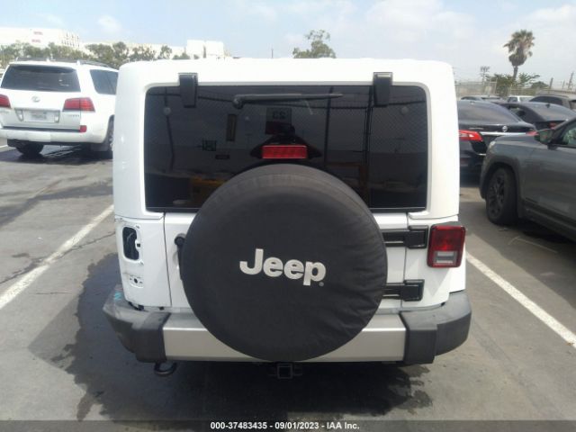 1C4BJWEG2HL605890 Jeep Wrangler Unlimited Sahara