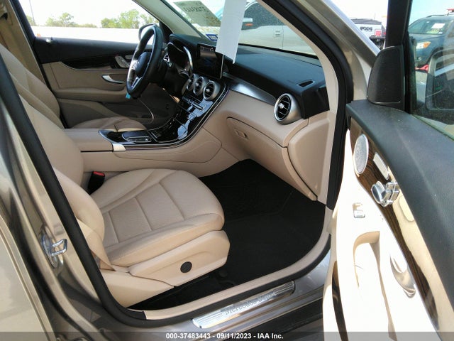 WDC0G8DB9LF742897 Mercedes-Benz Glc Glc 300