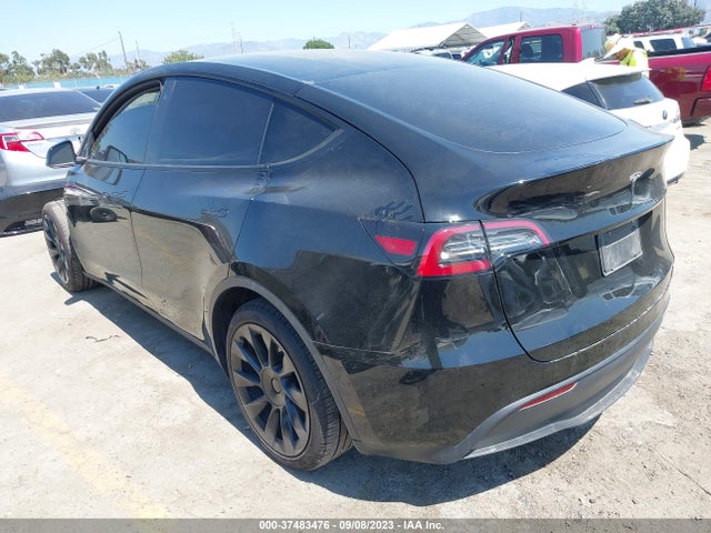 Tesla Model Y Long Range 2023 7SAYGAEE5PF606028 Image 3
