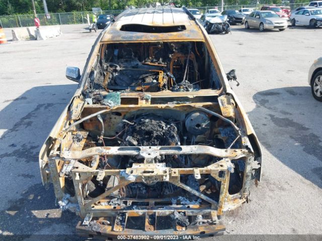 1GKS1GKC9JR382780 GMC Yukon Xl Slt