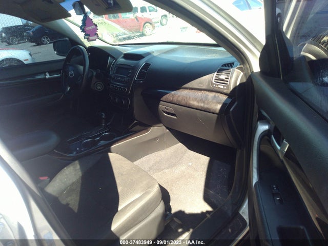 KIA SORENTO LX 2014 5XYKTCA63EG487331 Image 6