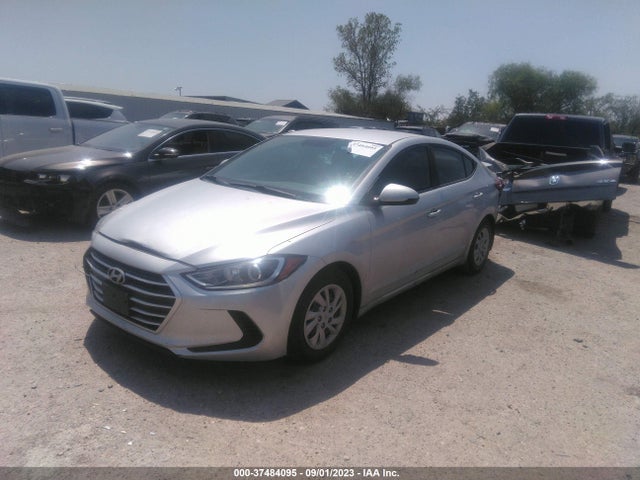 2018 HYUNDAI ELANTRA SE VIN: 5NPD74LF1JH310523