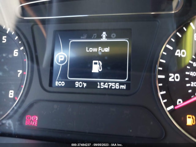 2016 KIA SORENTO L VIN: 5XYPG4A30GG074985