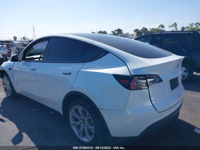 7SAYGDEE1NF428245 Tesla Model Y Long Range