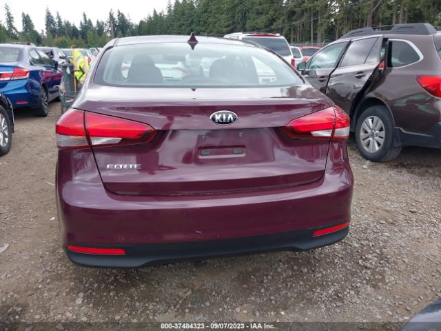 3KPFK4A78JE185690 KIA FORTE LX