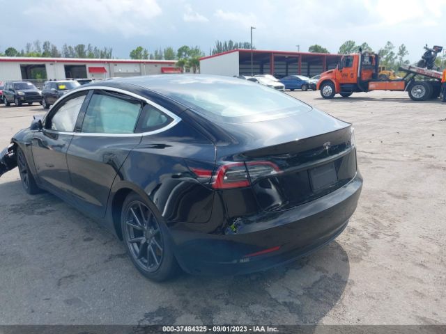 5YJ3E1EAXKF305807 Tesla Model 3 Range