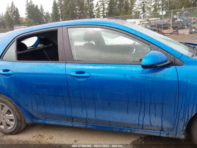 3KPA25AD4ME405627 KIA Rio 5-door S