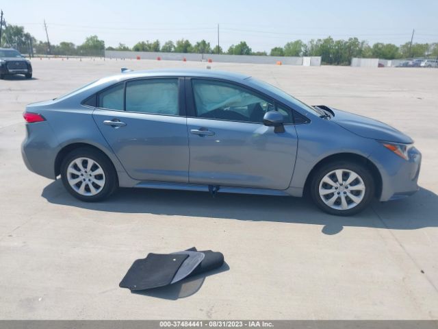 JTDEPMAE6MJ122445 Toyota COROLLA LE