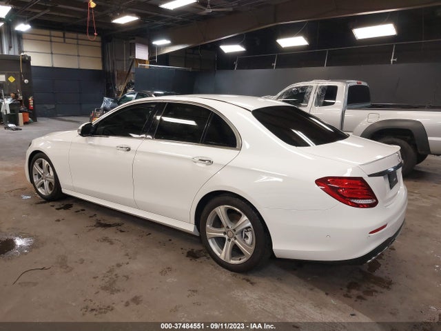 2017 MERCEDES-BENZ E-CLASS E 300 VIN: WDDZF4KBXHA096162