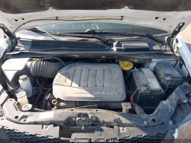 2C4RDGBG6JR202699 Dodge Grand Caravan Se Plus