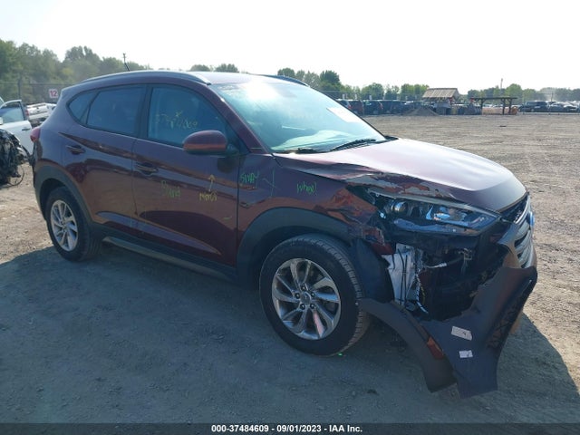 2016 KM8J33A46GU207571 main image
