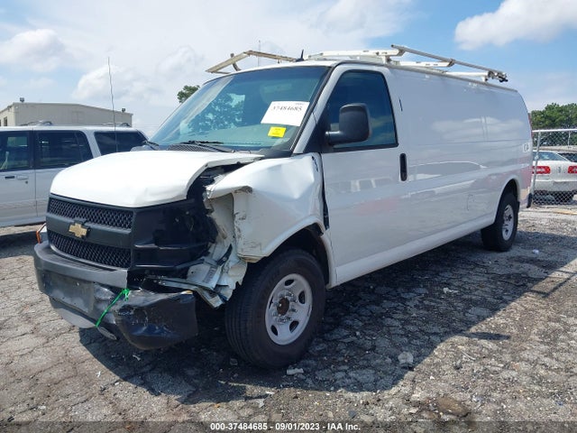 Chevrolet Express 3500 Work Van 2014 1GCZGUCA8E1206151 Image 2