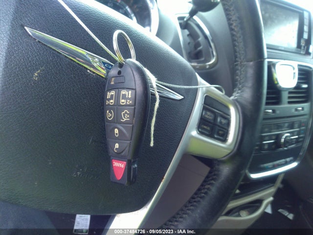 2C4RC1CG2FR610350 Chrysler Town & Country Touring-l