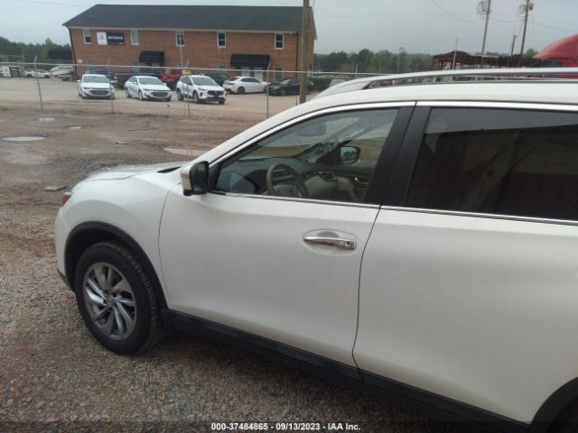 5N1AT2MV4EC867125 Nissan Rogue Sl