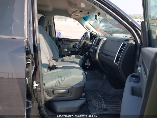 1C6RR7TT4KS511057 RAM 1500 Classic Slt