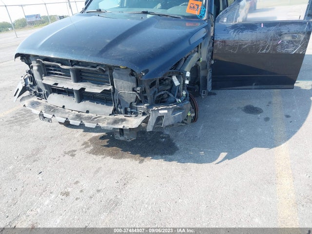 1C6RR7TT4KS511057 RAM 1500 Classic Slt
