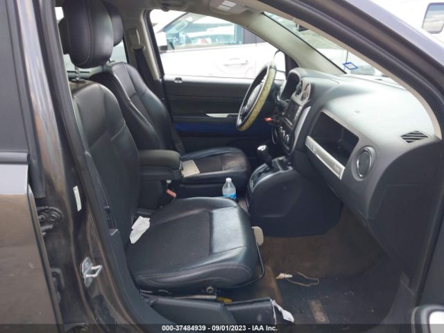 1C4NJDEB0ED817151 Jeep Compass Latitude