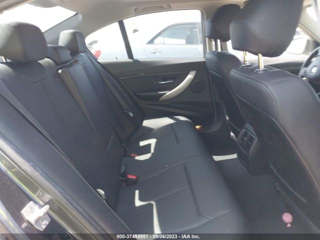 WBA8E1G54HNU13112 BMW 3 Series 320i