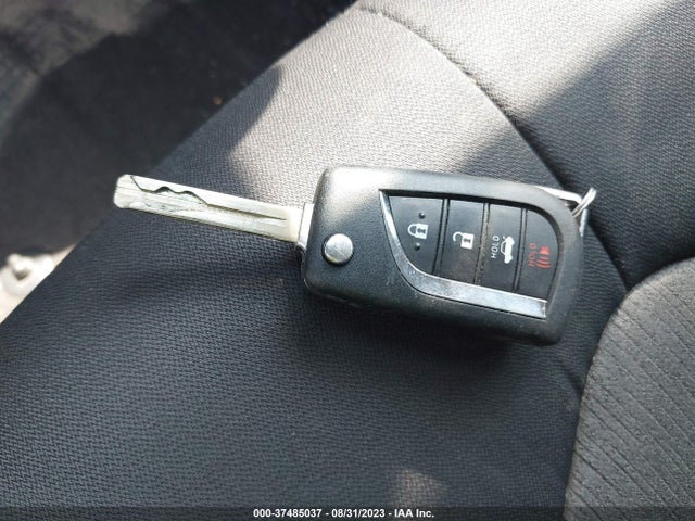 Toyota CAMRY LE 2022 4T1C11AK3NU629148 Image 3