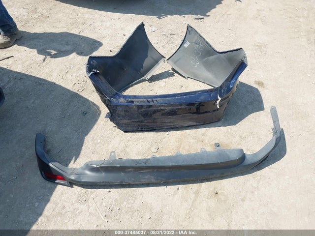 Toyota CAMRY LE 2022 4T1C11AK3NU629148 Image 4