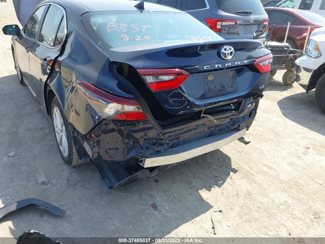 Toyota CAMRY LE 2022 4T1C11AK3NU629148 Image 13