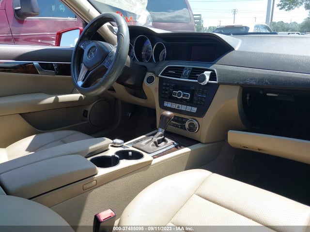 WDDGF4HB1ER306725 Mercedes-Benz C-class C 250