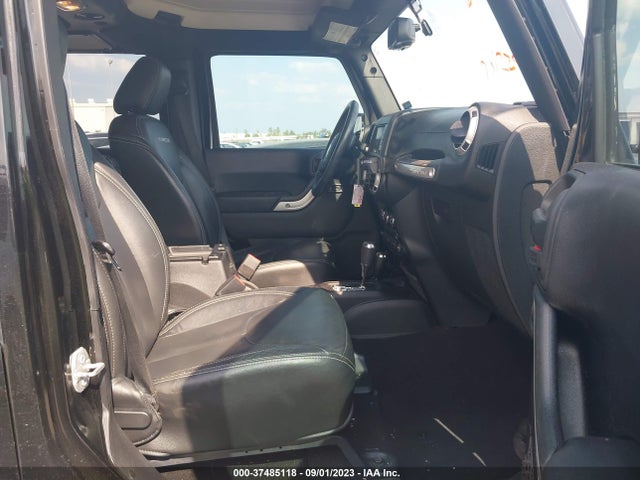 1C4HJWFG5GL229886 Jeep Wrangler Unlimited Rubicon