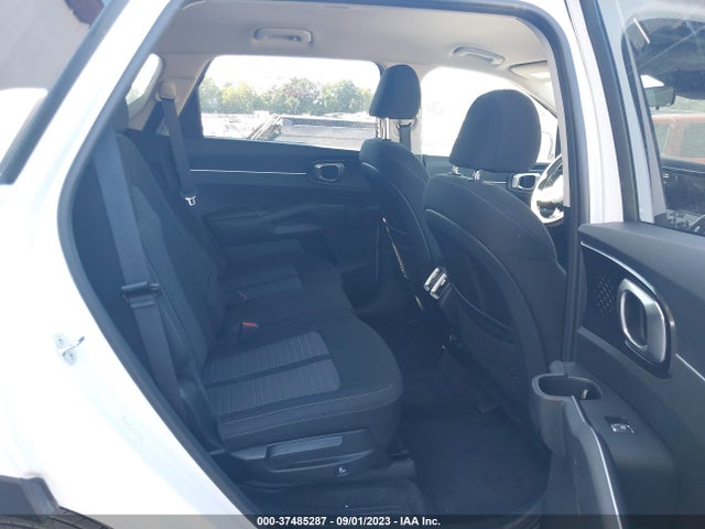 KIA SORENTO LX 2022 5XYRGDLCXNG123239 Image 8