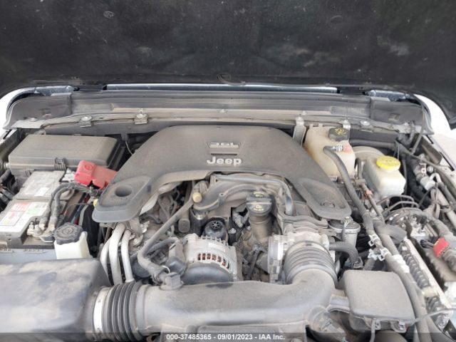 1C4HJXEG9KW565099 Jeep Wrangler Unlimited Sahara