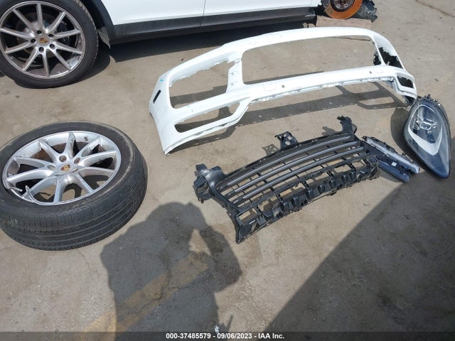 WP1AA2AY7NDA04174 Porsche Cayenne