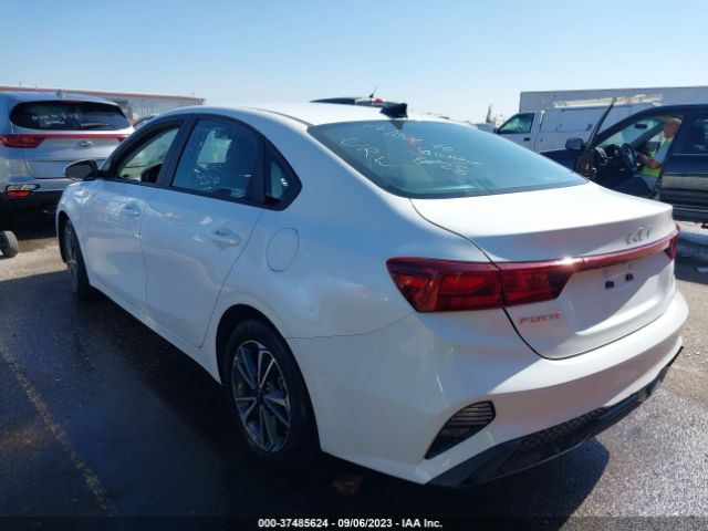 3KPF24AD5NE489247 KIA Forte Lxs