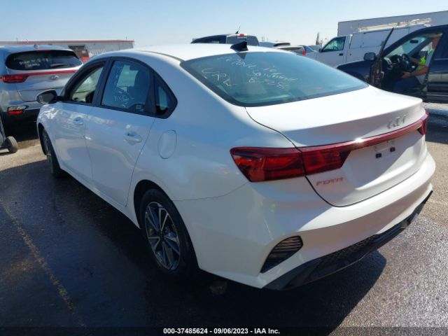 3KPF24AD5NE489247 KIA Forte Lxs