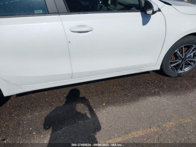 3KPF24AD5NE489247 KIA Forte Lxs