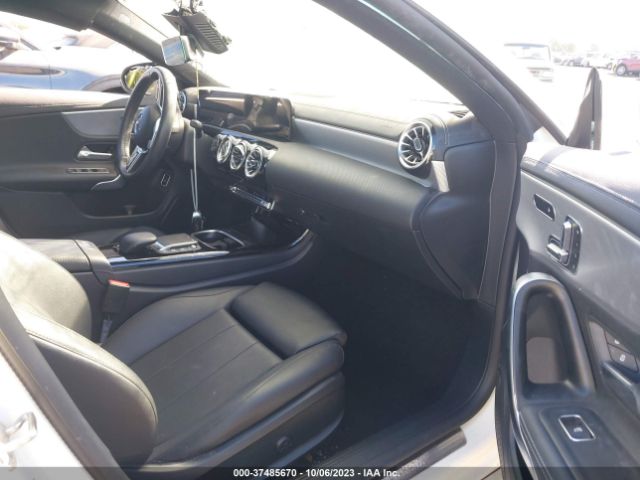 W1K5J4GB5NN276627 Mercedes-Benz Cla Cla 250