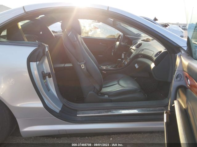 2006 MERCEDES-BENZ SL-CLASS WDBSK75F56F116680 Photo 4