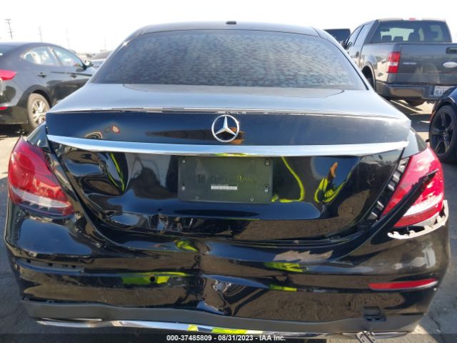 WDDZF4JB8HA208832 Mercedes-Benz E-class E 300