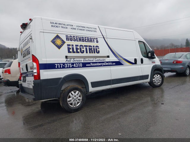3C6TRVDG4JE113716 RAM Promaster Cargo Van
