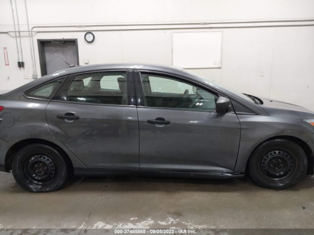 1FADP3E23JL205908 Ford FOCUS S
