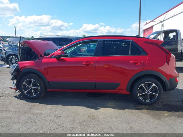 KNDCR3LE4P5059741 KIA NIRO EX