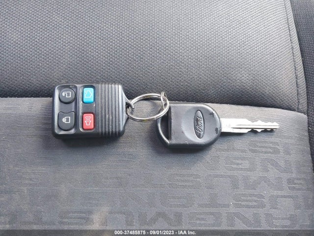 2008 FORD MUSTANG DELUXE/PREMIUM VIN: 1ZVHT80N685181010