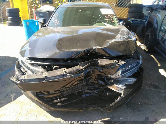 2018 HONDA ACCORD SEDAN SPORT 2.0T VIN: 1HGCV2E38JA051093