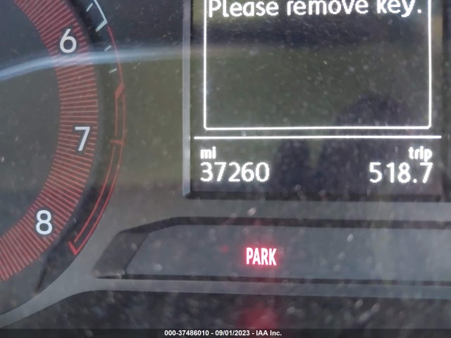 3VWN57BU2KM099398 Volkswagen JETTA S