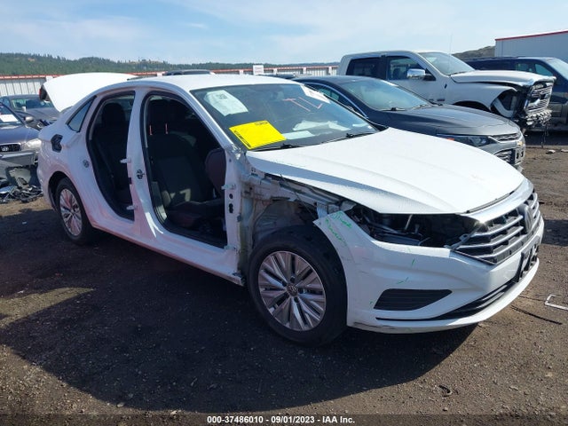 3VWN57BU2KM099398 Volkswagen JETTA S